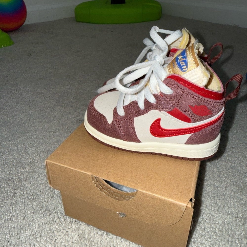 Jordan 1 Toddler Mid
